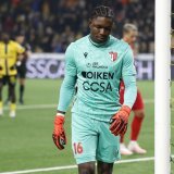 Timothy Fayulu a déjà dû aller chercher 16 ballons au fond de ses filets en 2025.